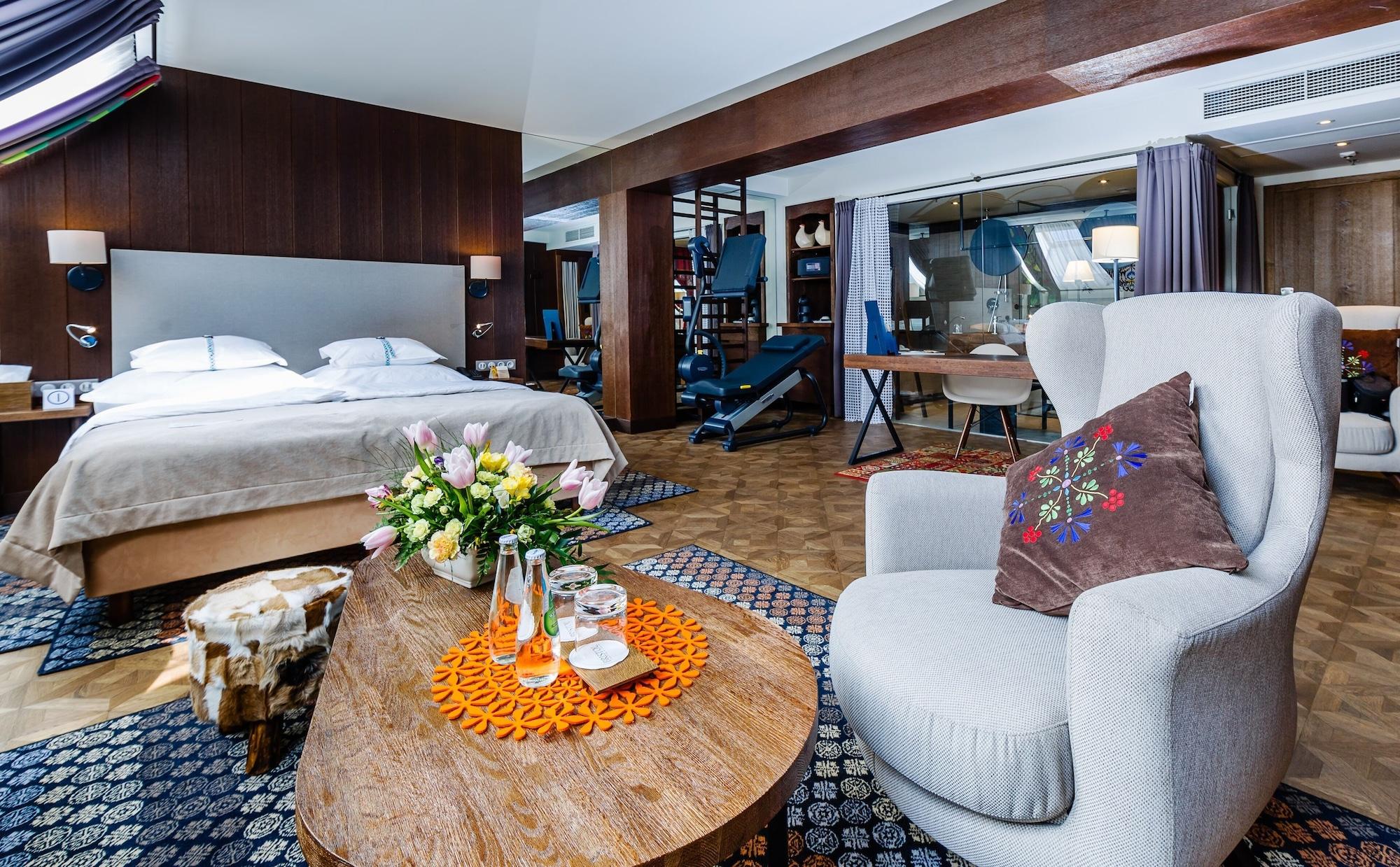 Hotel Bristol Tradition And Luxury Rzeszów Kültér fotó Suite