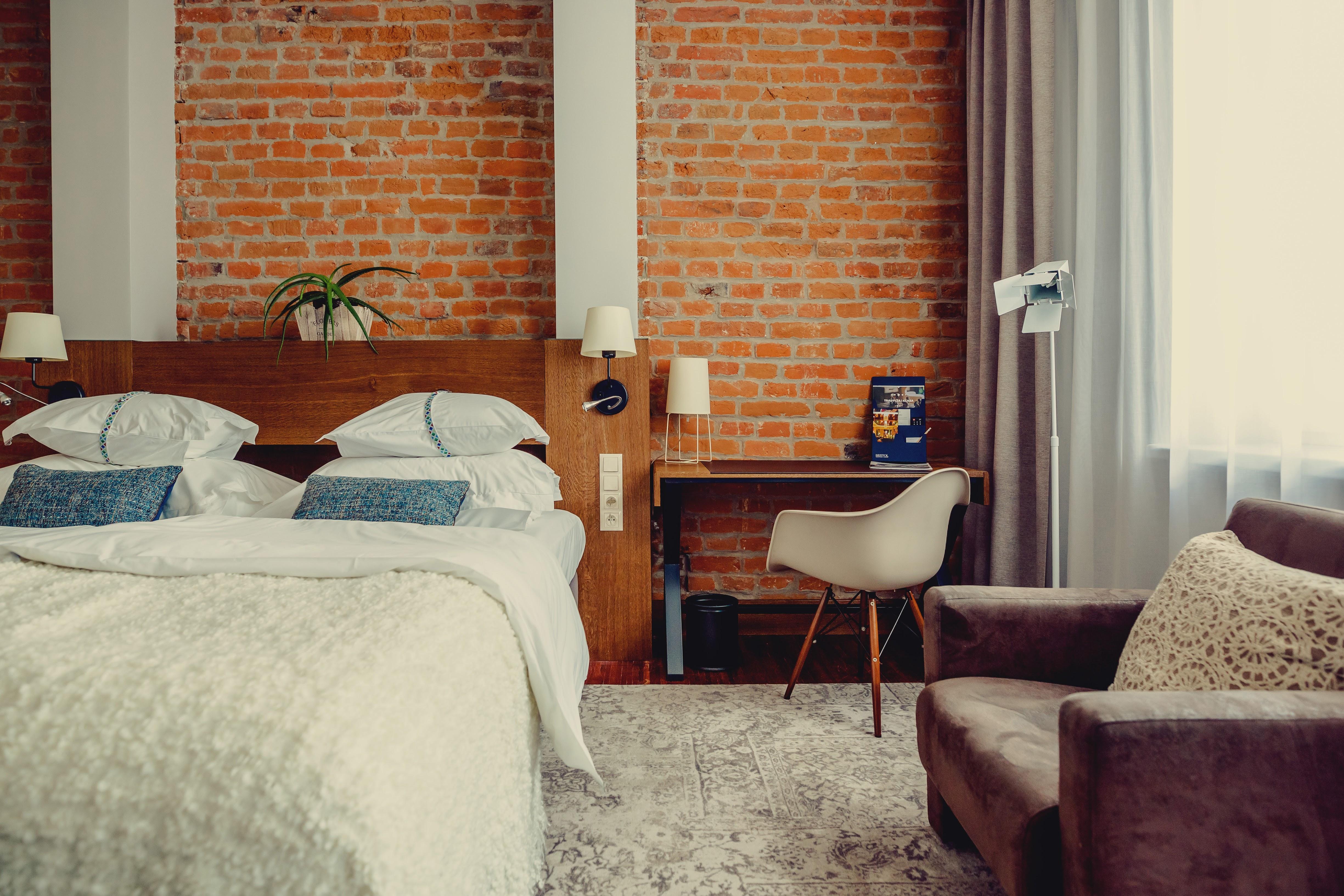Hotel Bristol Tradition And Luxury Rzeszów Kültér fotó A bedroom