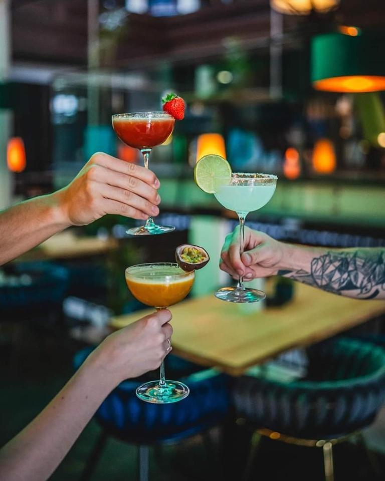 Hotel Bristol Tradition And Luxury Rzeszów Kültér fotó Cocktails