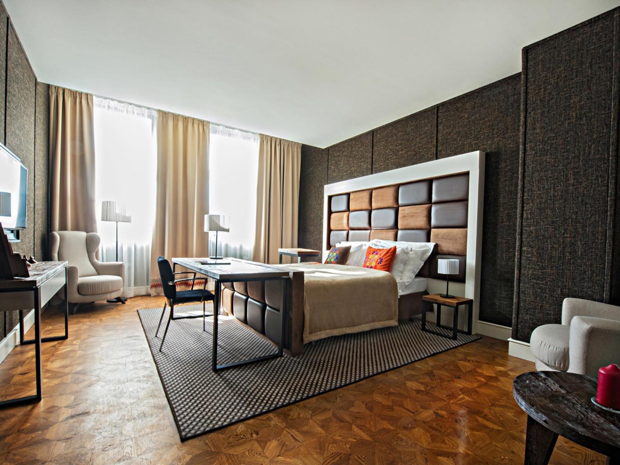 Hotel Bristol Tradition And Luxury Rzeszów Kültér fotó A room at the Mandarin Oriental, Munich